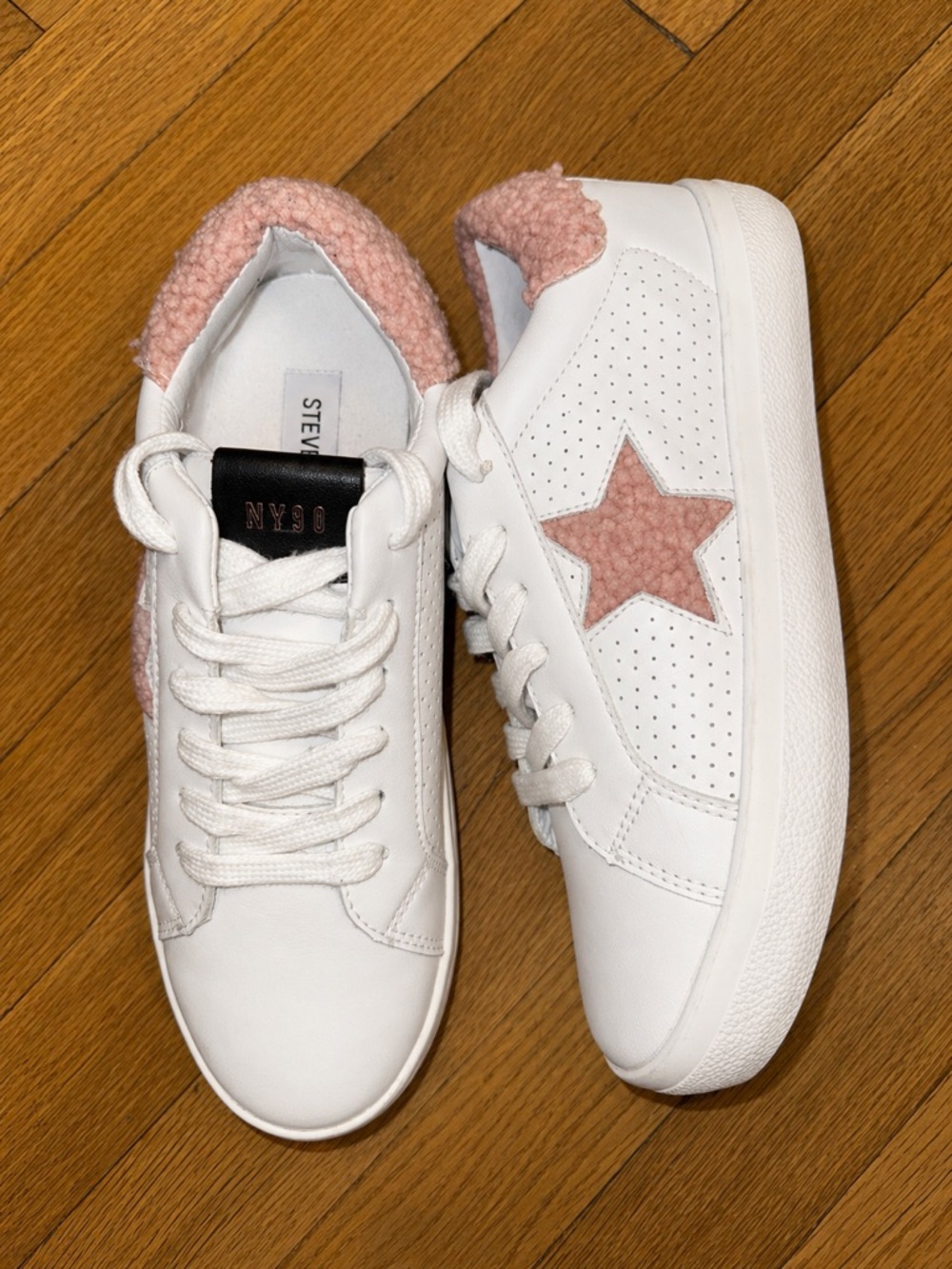 Steve Madden White Leather Sneakers with Pink Star Accent